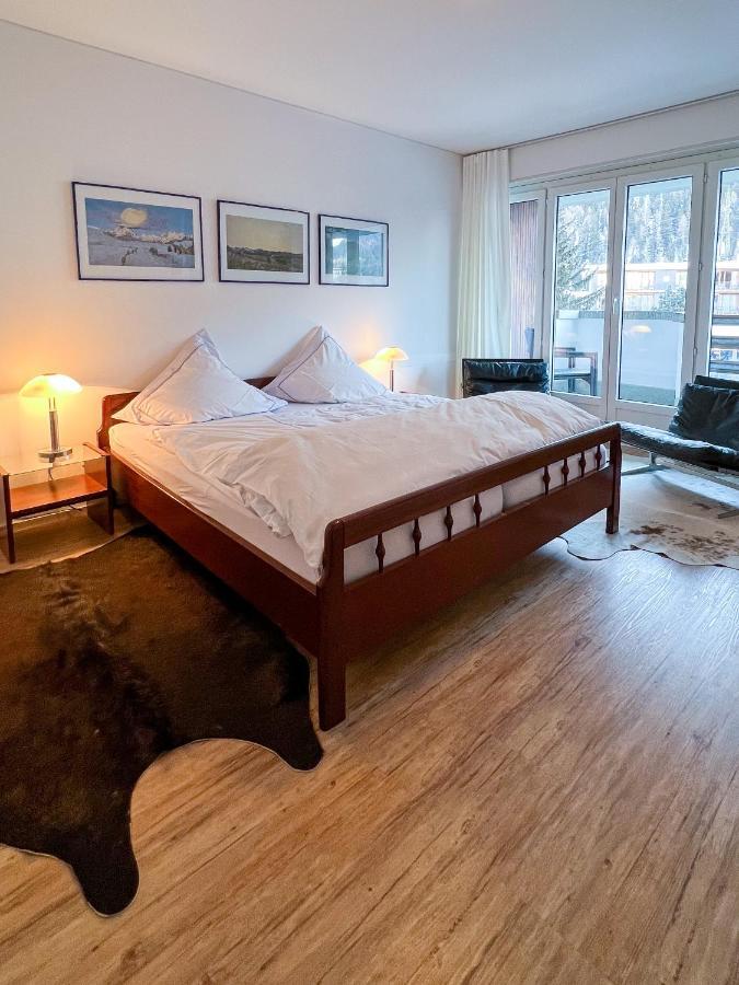 Designer Kueche - Suedbalkon - Tg-Stellplatz - Wlan Daire Saint-Moritz Dış mekan fotoğraf